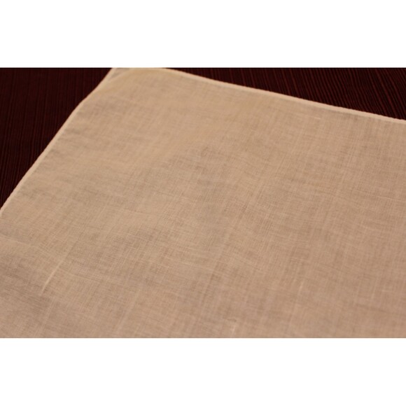 Vintage Cheery Yellow Flower Linen Hankie, Retro Classic Floral Handkerchief - Picture 4 of 4